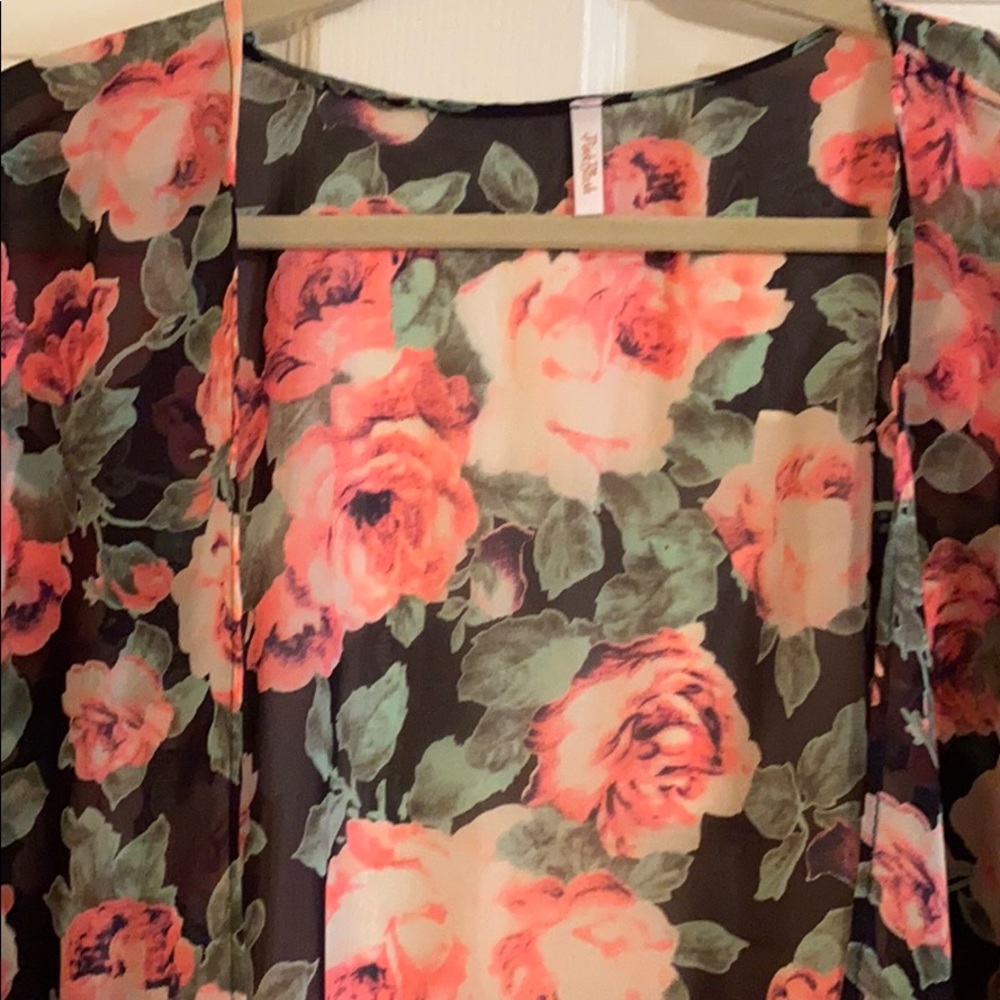 Kimono - Picture 3 of 3